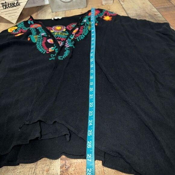 Black Floral Embroidered Kimono umgee - Picture 9 of 13